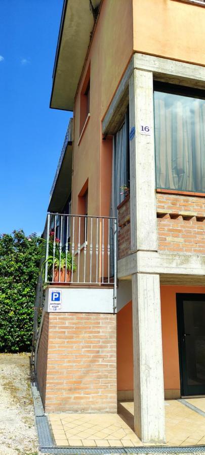 Silver Home Bagnolo San Vito Exterior photo